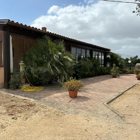 Rifugio Giudeo Landhaus Balestrate